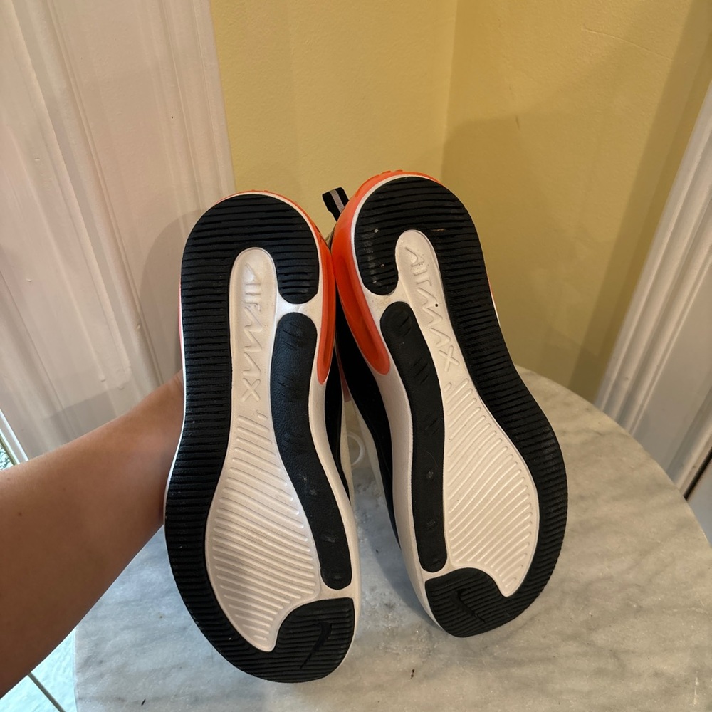 EUC Nike Air Max Dia SE Pale Ivory and Black Black Sneakers Size 6 - Picture 8 of 10